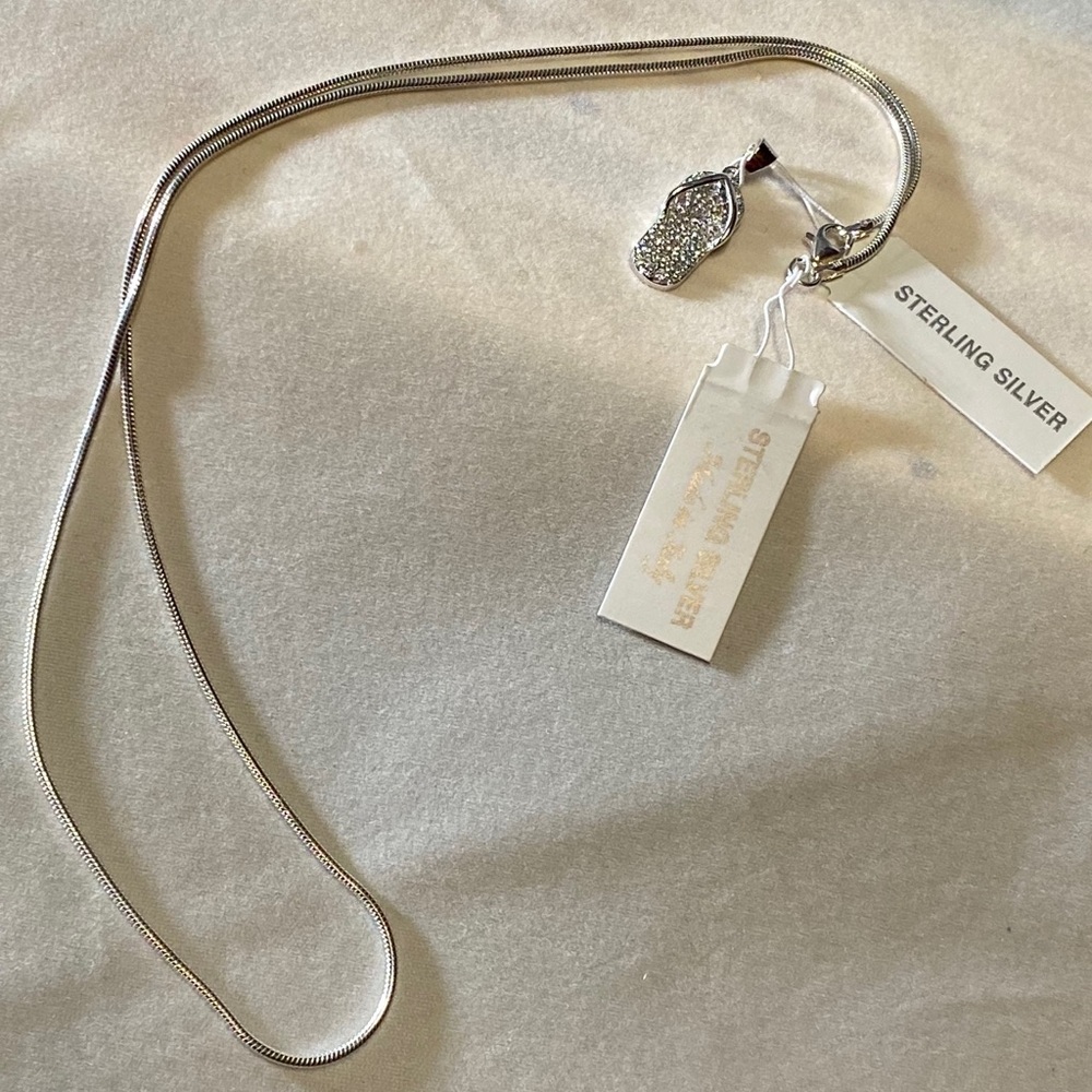 BNWT STERLING SILVER FLIP FLOP CHARM AND NECKLACE